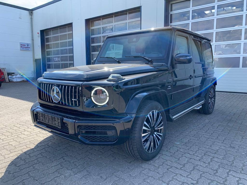 Armored car. Skyden Cars