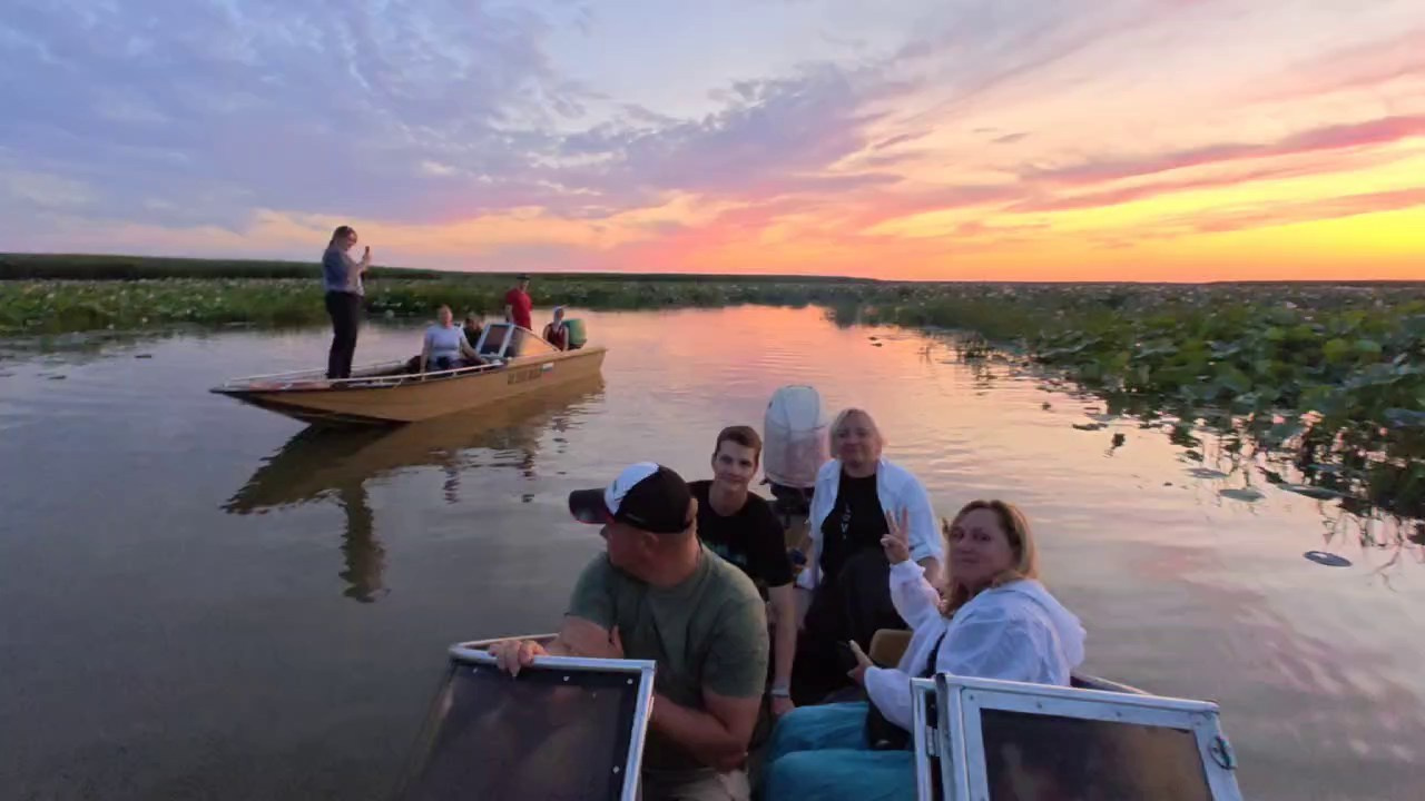 Барханы и лотосы. Июль–Август