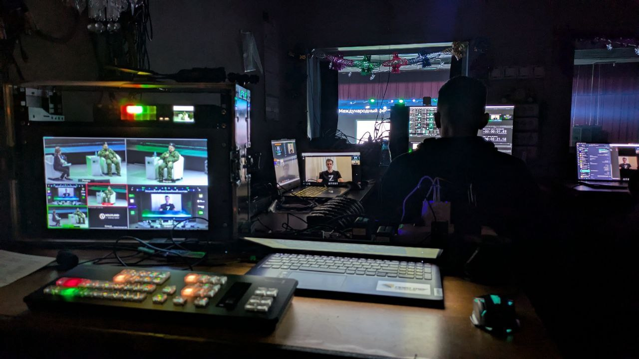 RT.Док: Время наших героев. Video Crew