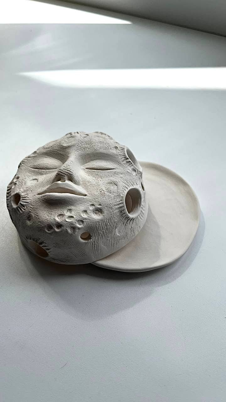 авторскаякерамика керамика мастеркласс гончарныйдворнижний тагил гончарныйдвор гончарка мастеркерамист мастерскаякерамики керамикааленыкосиновой лепкаизглины фотографкерамист кружевотагил колоколтагил гончарнаяшколаколокол подсвечникизглины тарелкаизглины чайныйнабор пуэр подставкаподфото магнит лошадкамагнит подставкаподблаговония