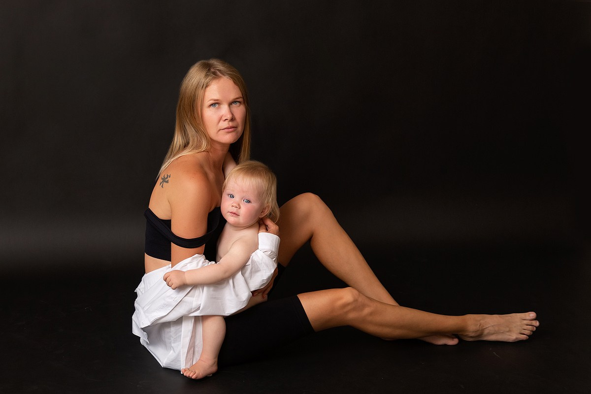 Фотосессия материнства, семейная съемка. Фотограф новорожденных Альбина Хухарева. Йошкар-Ола. Казань. Чебоксары