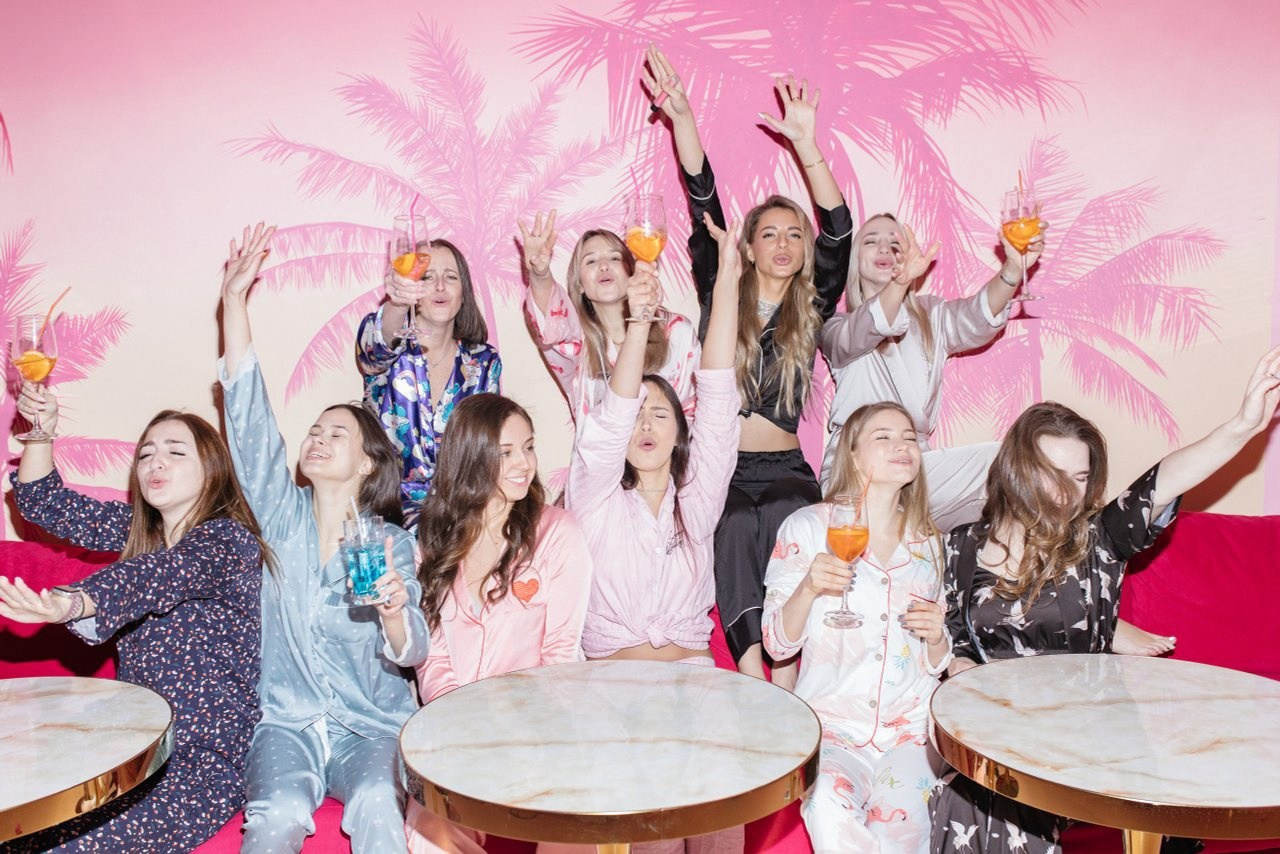 Mr. Flamingo (лето). Аренда лофта в СПб для мероприятий