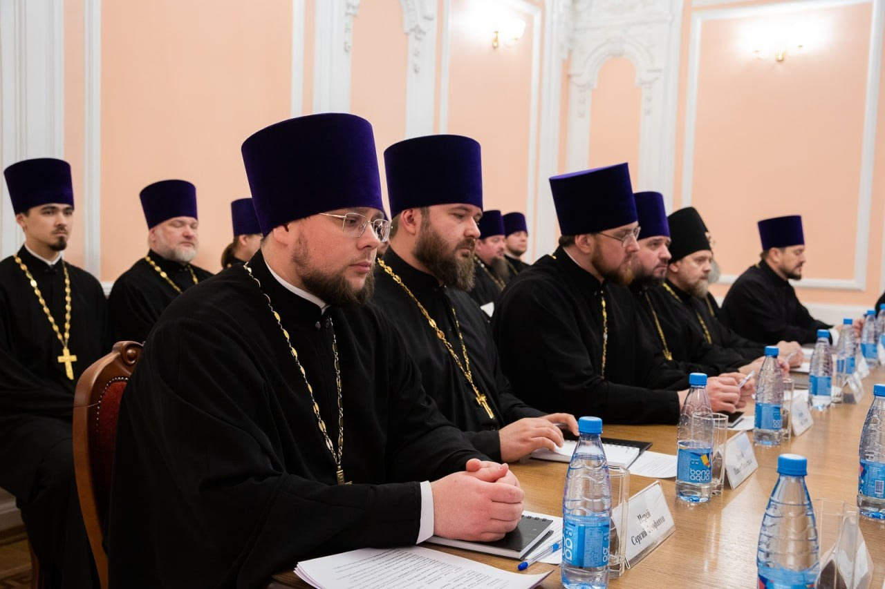 Митрополит Игнатий возглавил заседание административного совещания Саратовской Епархии. Саратовское Северо-Западное благочиние