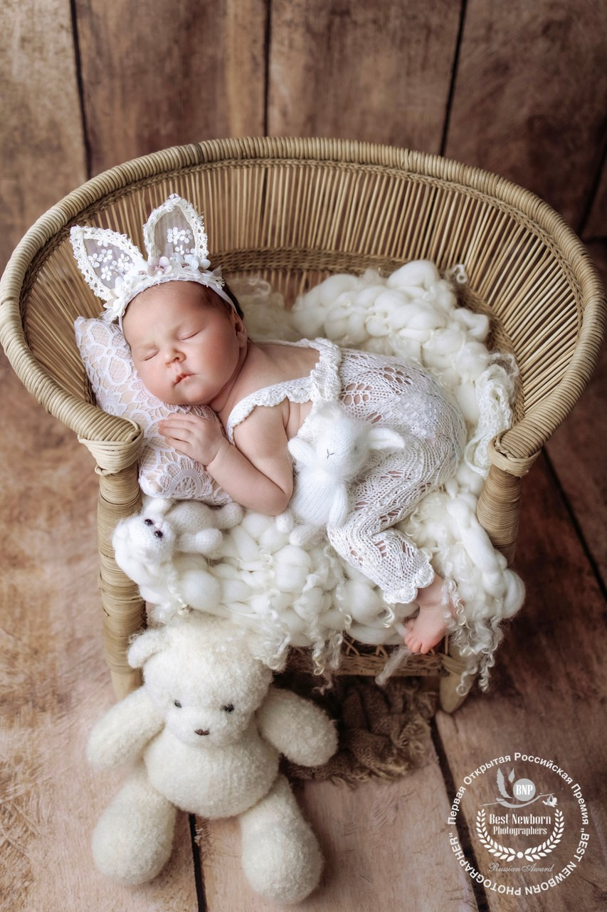Ньюборн фотограф в Москве Чернова Анна — профессиональные фотосессии новорожденных в Москве на дому