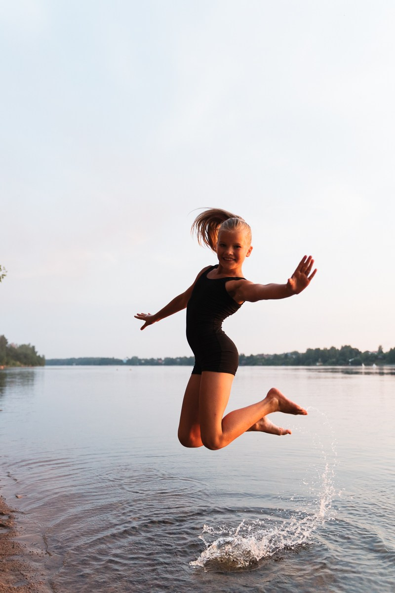 Фотопроект «Фаеры в лесу». Репортажный и семейный фотограф в Санкт-Петербурге Тарас Марченко