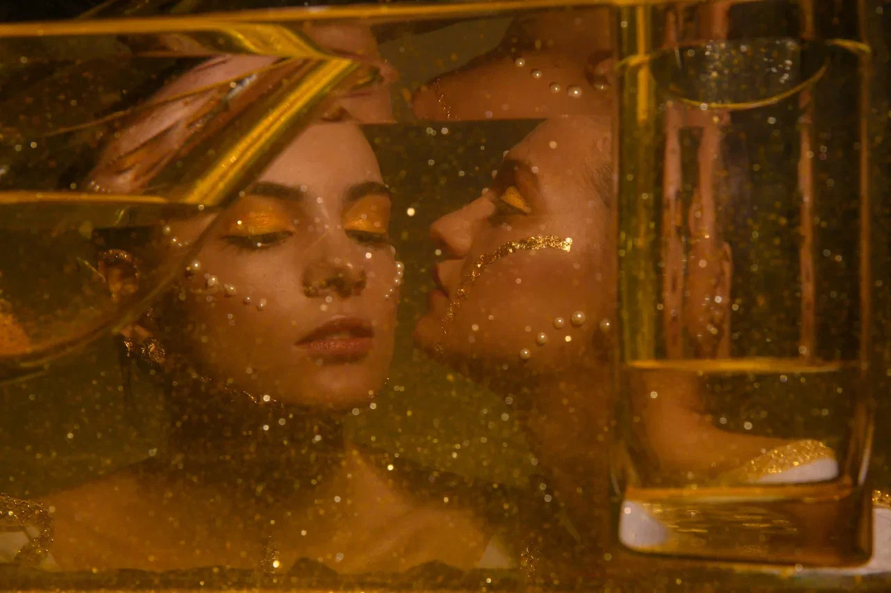 Becoming an art director and producer. Alyona Pukhanova — photographer, stylist, 3d designer, artist — Tbilisi, Georgia