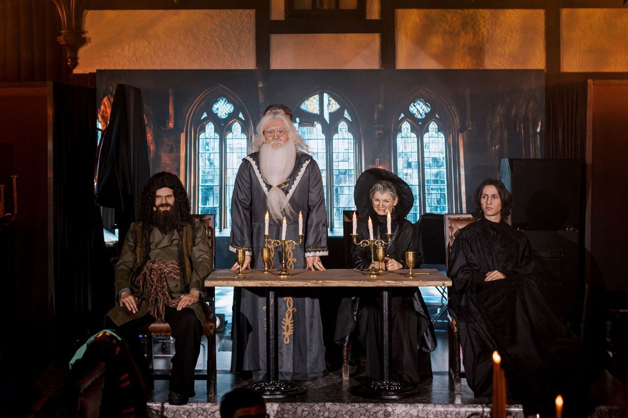 Ведущий + диджей + 1 из 8 моих услуг в подарок!