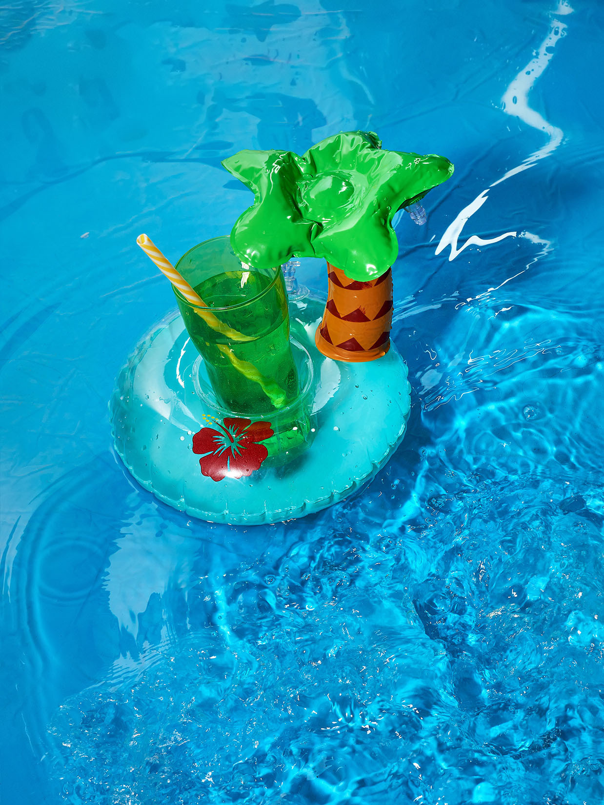 История съемки на воде. Надувные игрушки