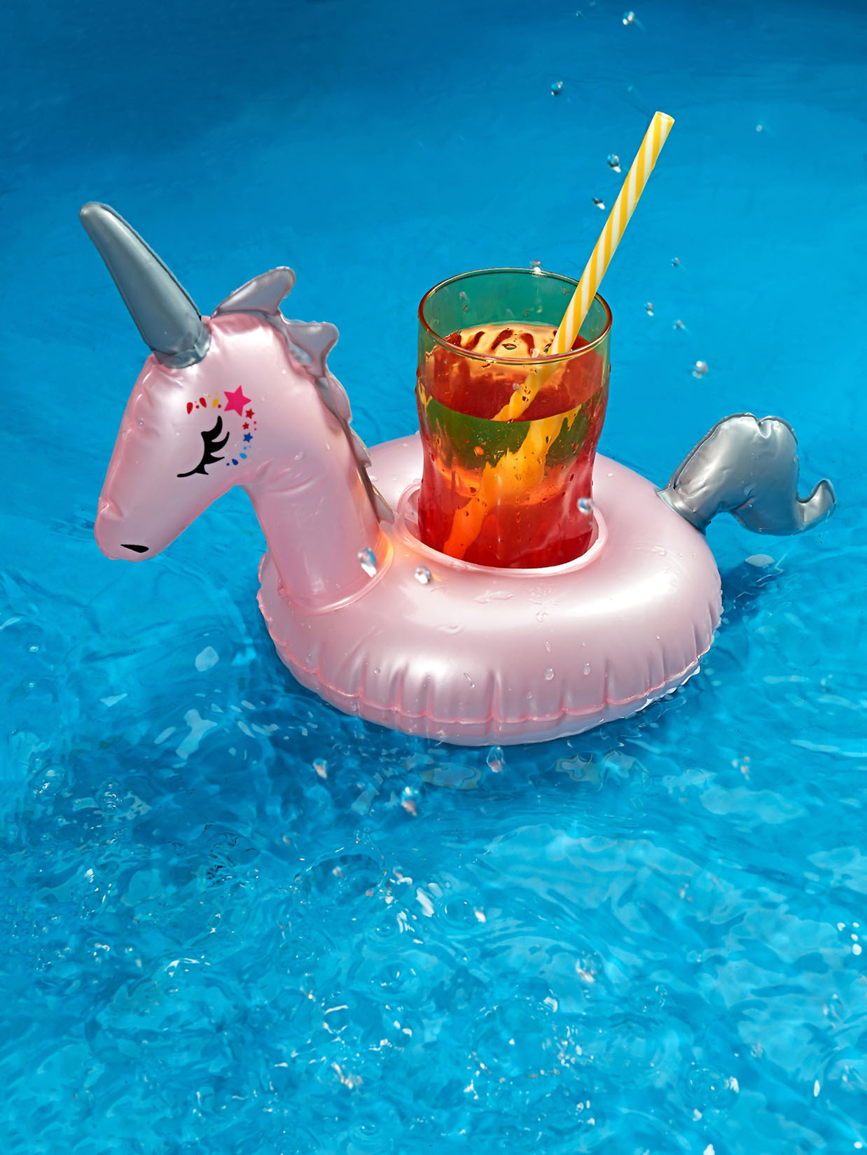 История съемки на воде. Надувные игрушки