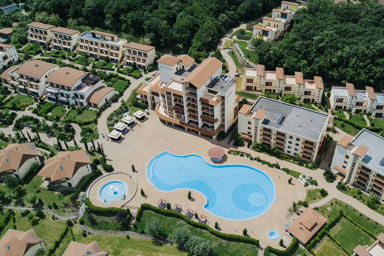 Photographer and videographer for wedding in Italy: Rome, Milan, Venic