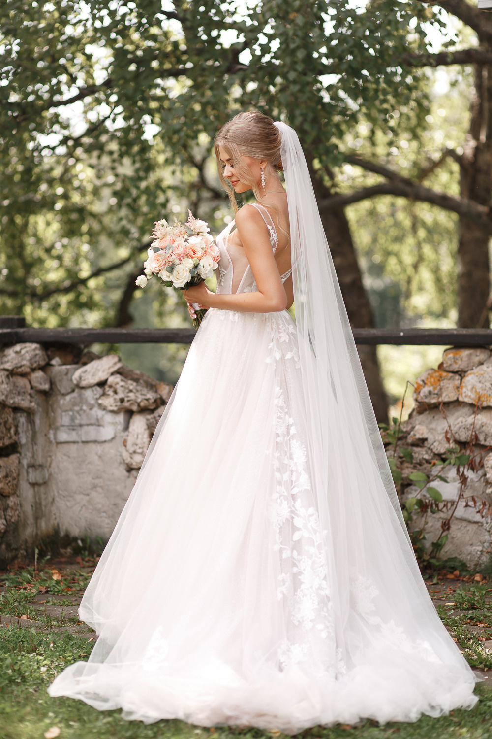 August 2021 | Valeria and Ivan. Wedding, romantic photo, family holidays. Workshops