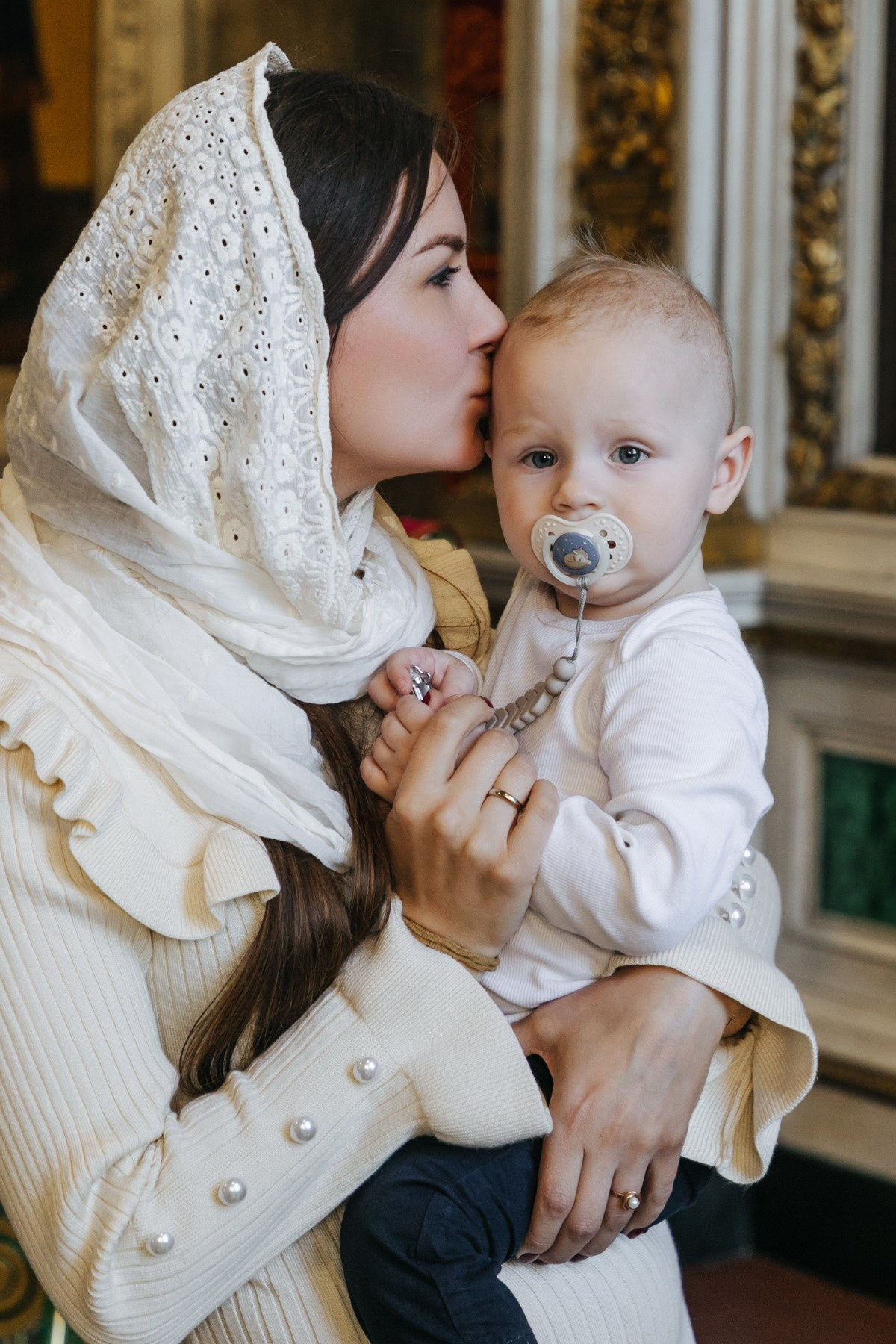 Крещение в Исаакиевском соборе, можно ли крестить а исаакиевском соборе, проводят ли крещение в исаакиевском, сколько стоит крещение в собре исаакиевский, где покрестить ребенка спб, лучшие церкви для крещения спб