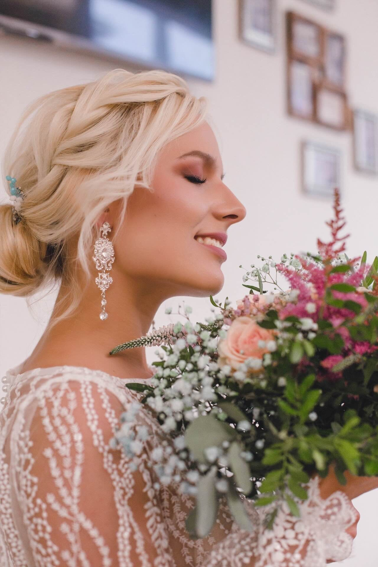 Стилист Шматова. Подрядчики и друзья сети свадебных площадок House for wedding