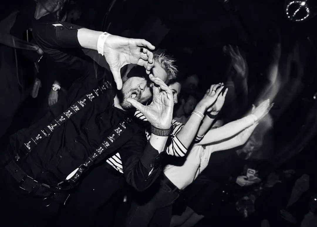 На концерте у Alexis Scizar. Photographer Michael Stenin