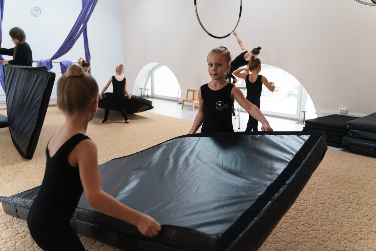 Тренировка в цирковой студии. Репортажный и семейный фотограф в Санкт-Петербурге Тарас Марченко