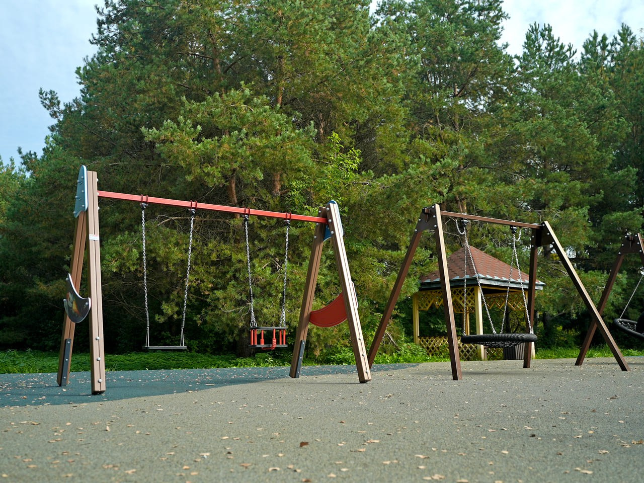 Таврика МАФ Сервис, комплексное благоустройство территорий и детских площадок в Крыму