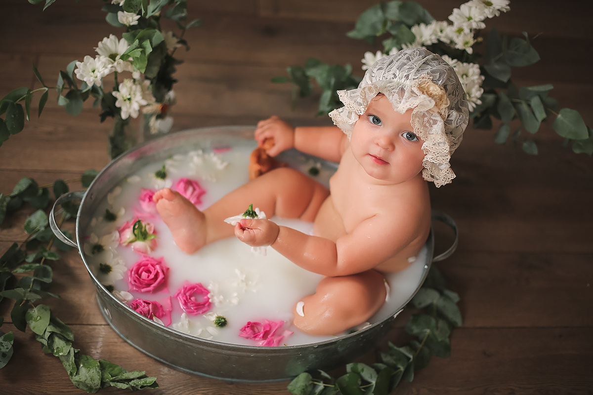 Фотопроект в ванне с молоком и цветами. Семейный и детский фотограф в Сочи Наталья Вербицкая