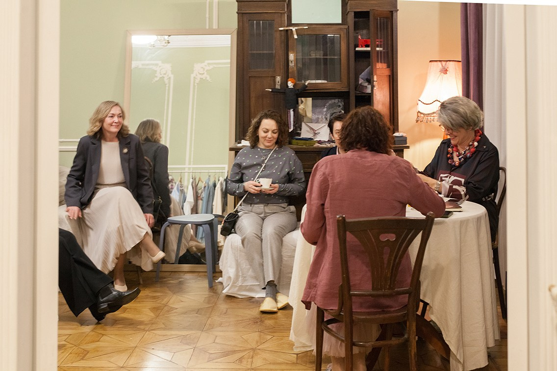 В Петербурге время чая. ФОТОГРАФ ЛИЛИЯ БИЧУРИНА