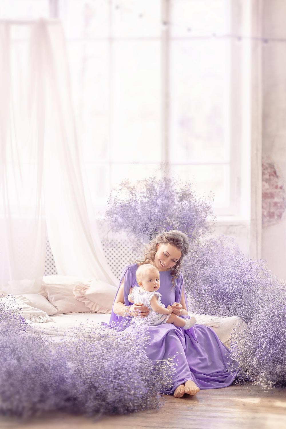 Весенняя фотосессия в лиловых цветах. Детский и семейный фотограф в Москве Катерина Орлова