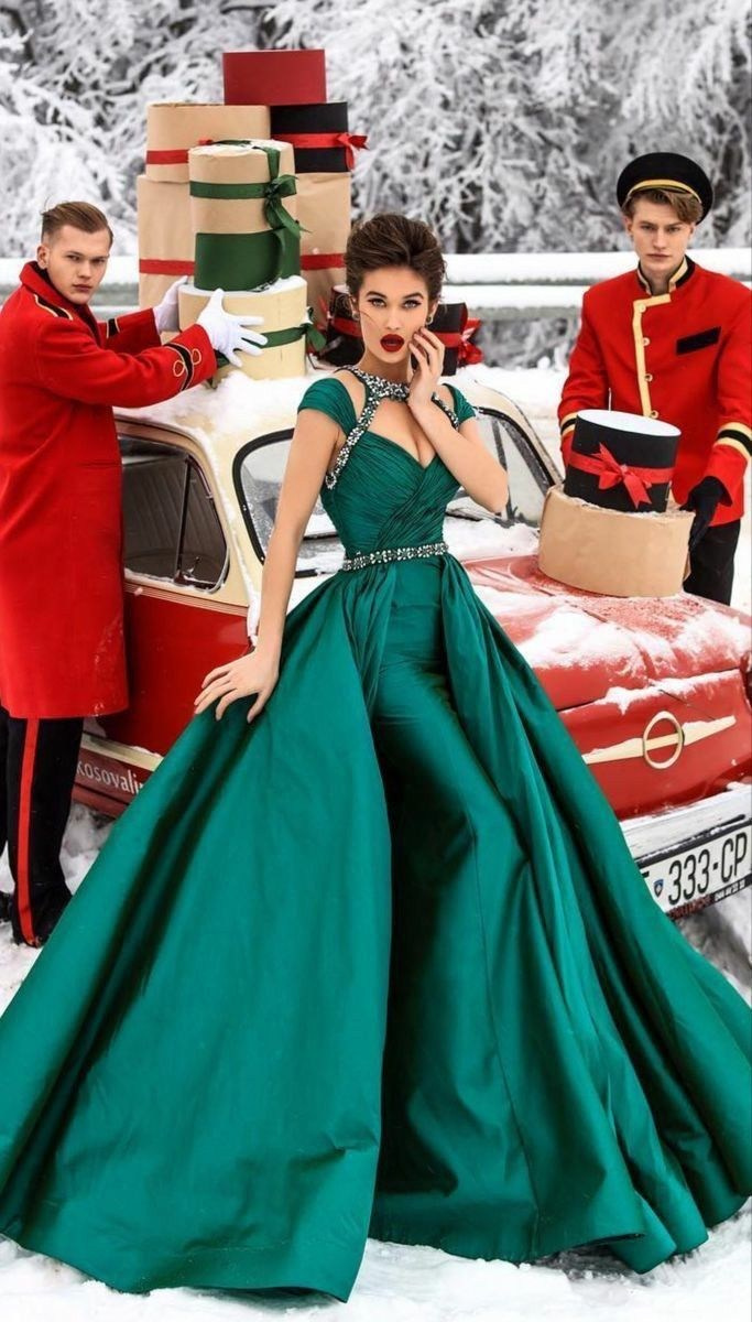 Что надеть на новогоднюю фотосессию: полный гид по созданию идеального образа. Профессиональная фотосъемка в Крыму. Натуральные эмоции и живые кадры. Забронируйте дату прямо сейчас!