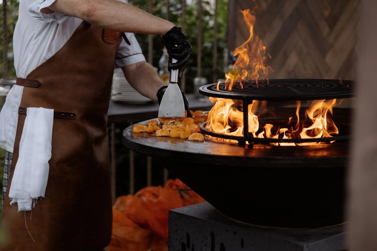 Мандарины фламбе с мороженым. Кейтеринг Royal Catering | По Москве и Московской области организуем р