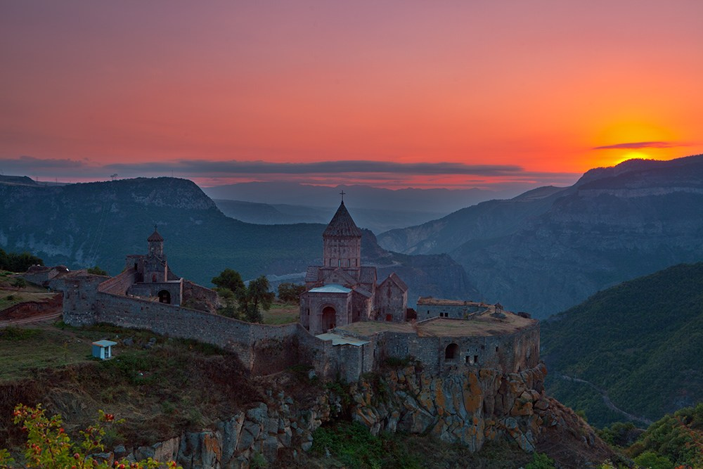Армения. Осенние краски древней земли 24.10.26 — 01.11.26. Дмитрий Купрацевич профессиональный пейзажный и travel-фотограф