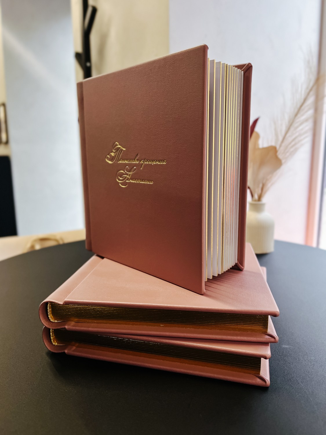 Фотокнига 20×20см стандарт +. Фотограф крещение венчание в Петербурге! Помогает подобрать храм и посоветовал душевного батюшку в СПб