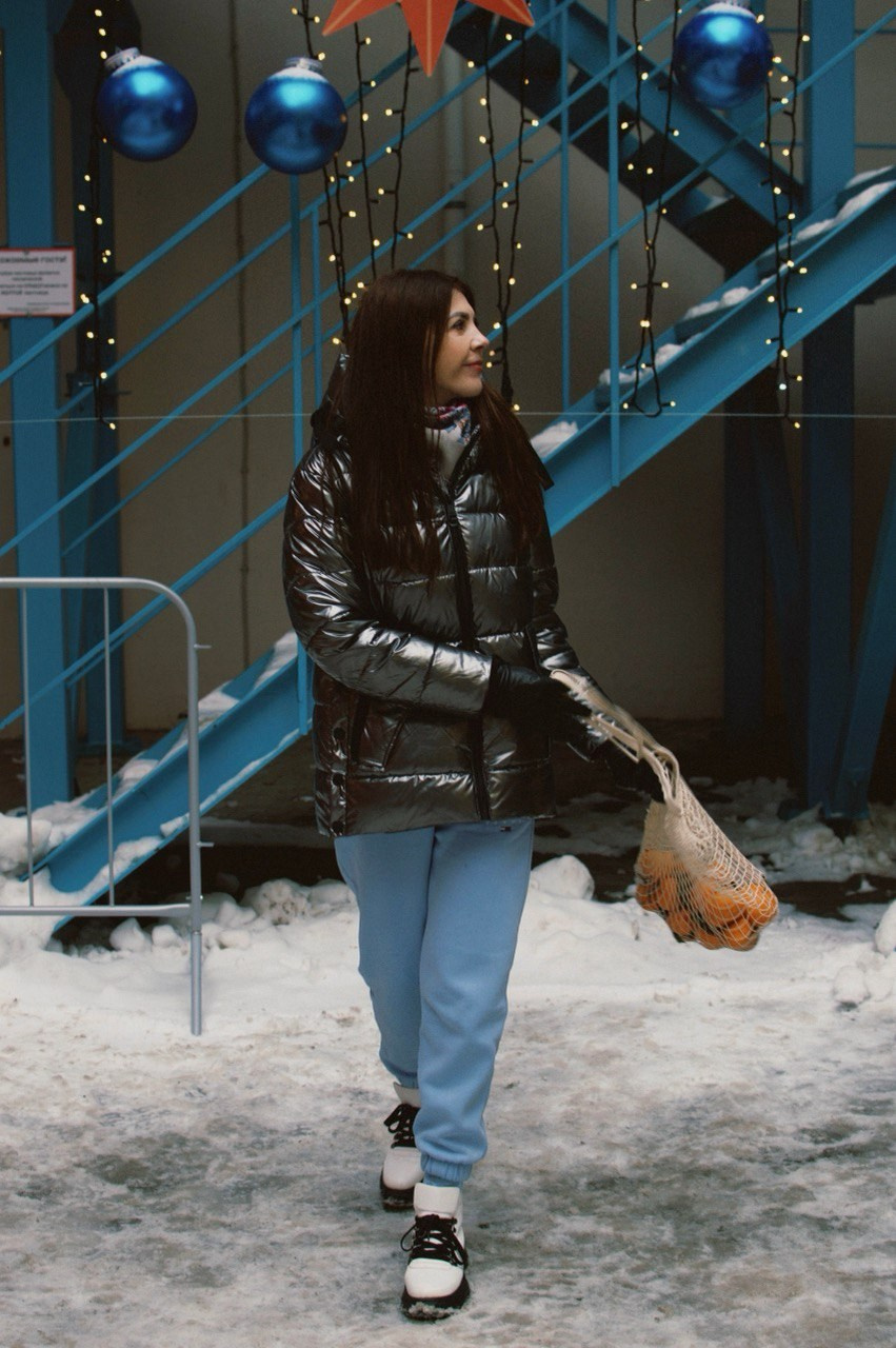 Фотосессия с еловыми ветками