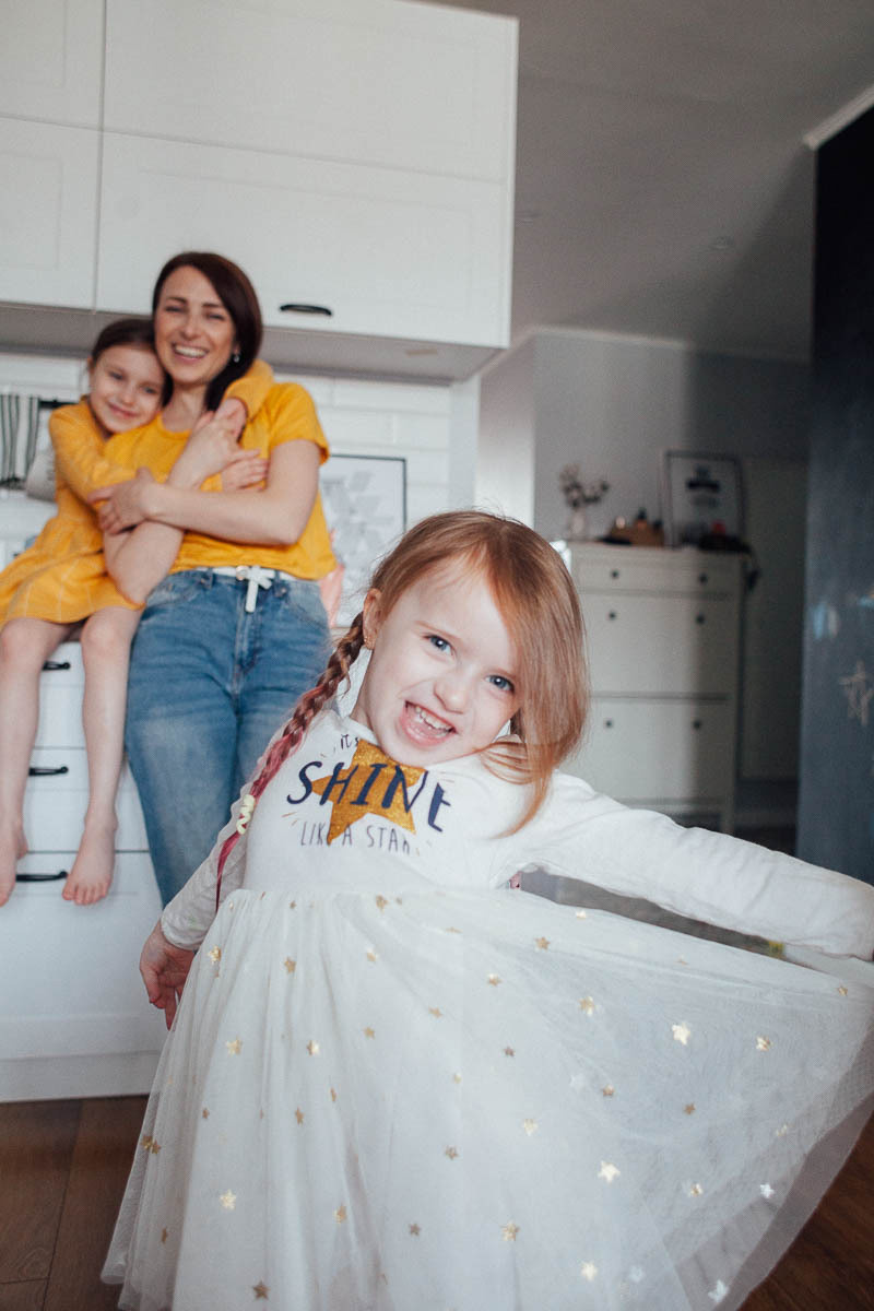 Цветы на подоконнике. Семейный и свадебный фотограф в Москве Жнякина Юлия
