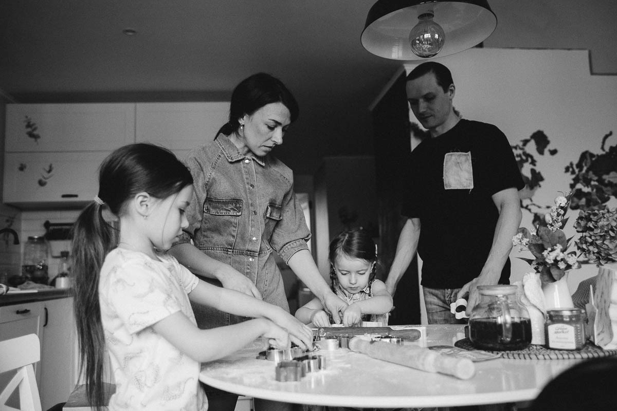 Цветы на подоконнике. Семейный и свадебный фотограф в Москве Жнякина Юлия