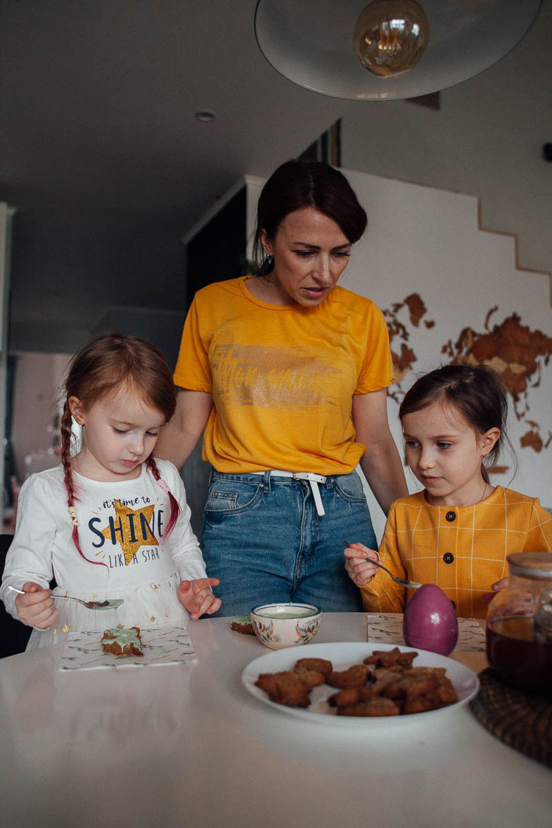 Цветы на подоконнике. Семейный и свадебный фотограф в Москве Жнякина Юлия