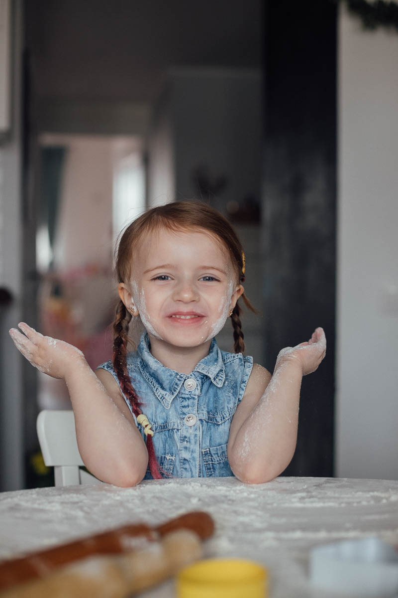 Цветы на подоконнике. Семейный и свадебный фотограф в Москве Жнякина Юлия