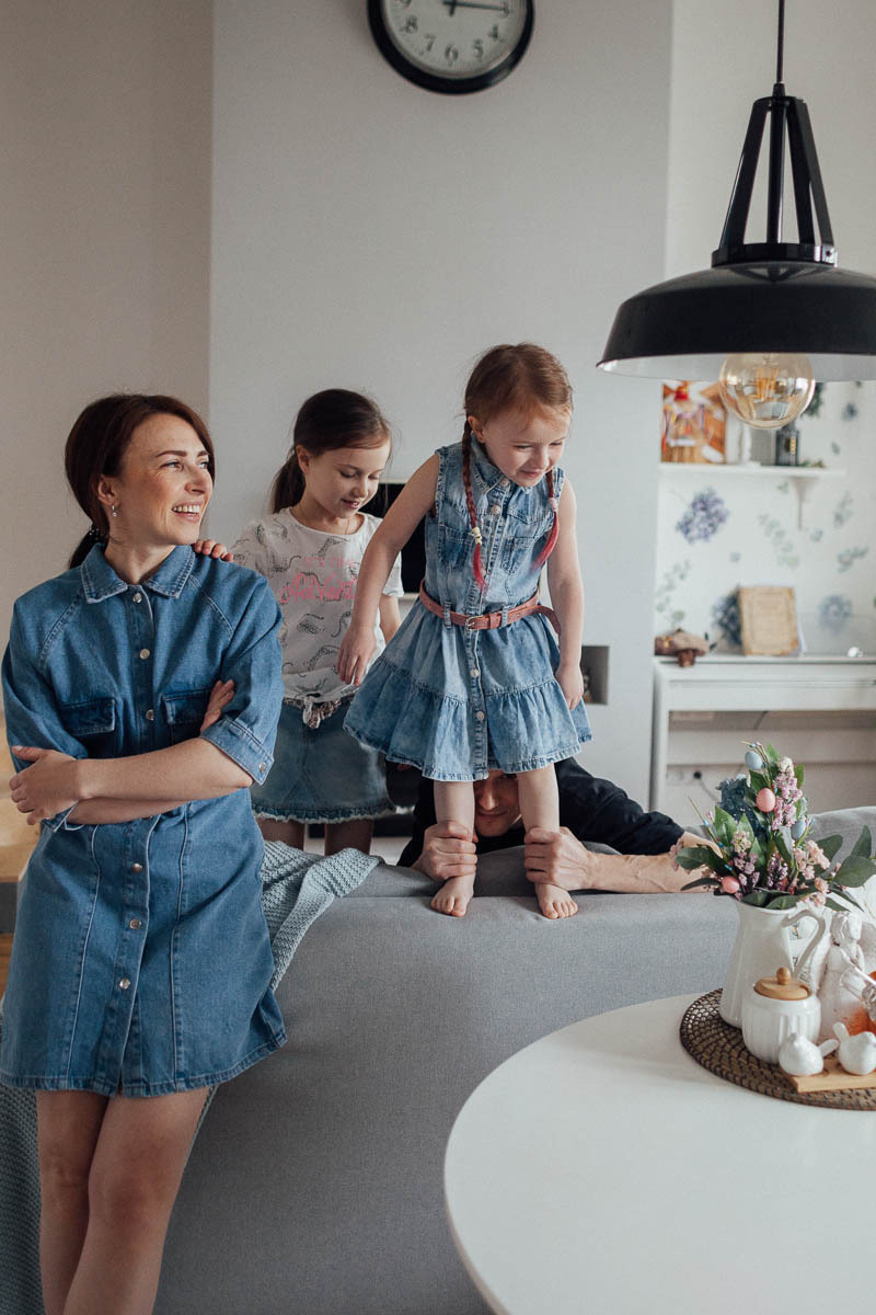 Цветы на подоконнике. Семейный и свадебный фотограф в Москве Жнякина Юлия