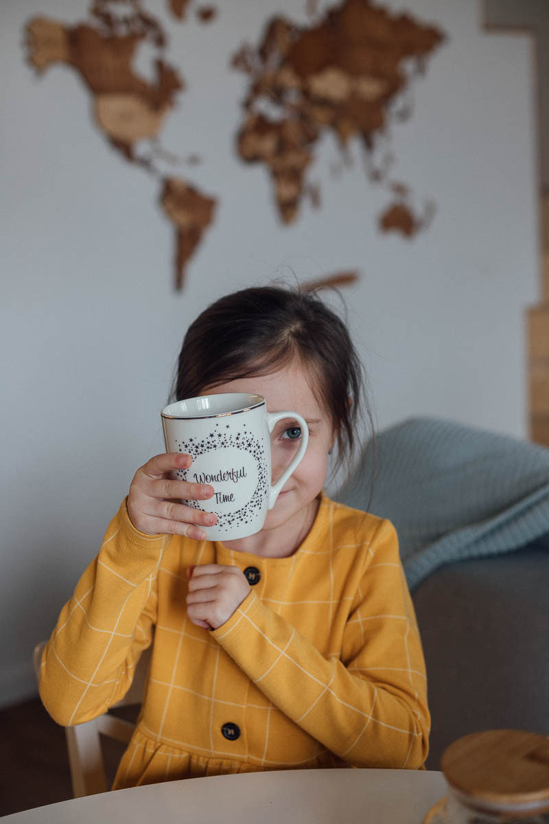 Цветы на подоконнике. Семейный и свадебный фотограф в Москве Жнякина Юлия