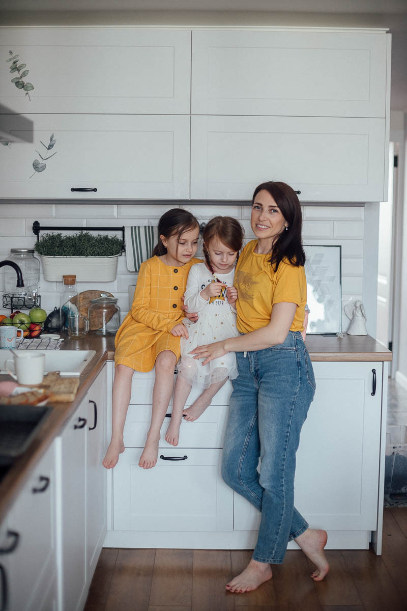 Цветы на подоконнике. Семейный и свадебный фотограф в Москве Жнякина Юлия