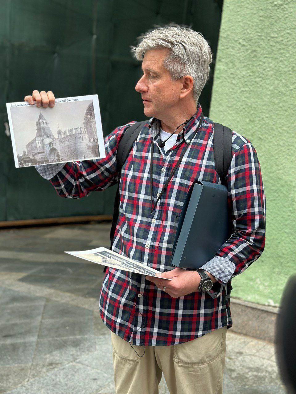 Роман Кирпичев - экскурсовод по Москве. П&П — Полезное с Приятным. Фотоэкскурсии — Москва на память. Экскурсовод и фотограф в Москве. Увези столицу в своём альбоме!