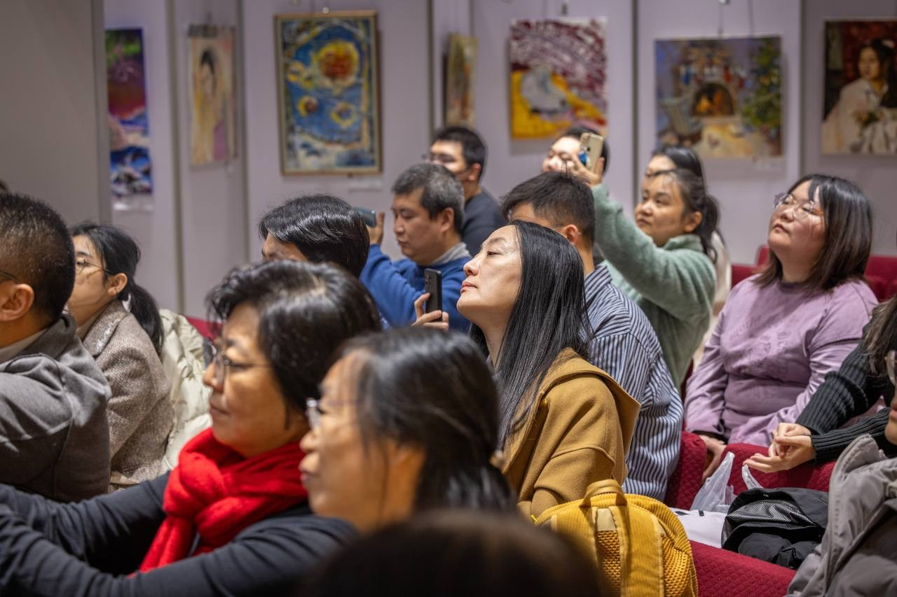 Участвую в выставке, первое место, ART EXPO IN CHINA, Китай. Фотограф Наталия Шляпина в Ростове-на-Дону