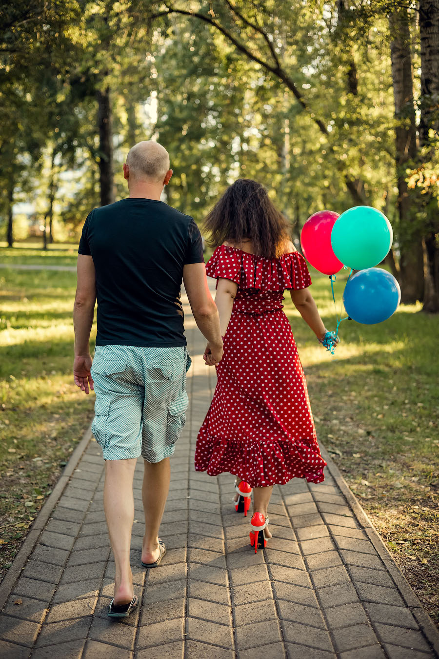 В сквере Миндовского. Семейный фотограф в Перми Ольга Гилева. Выпускные альбомы