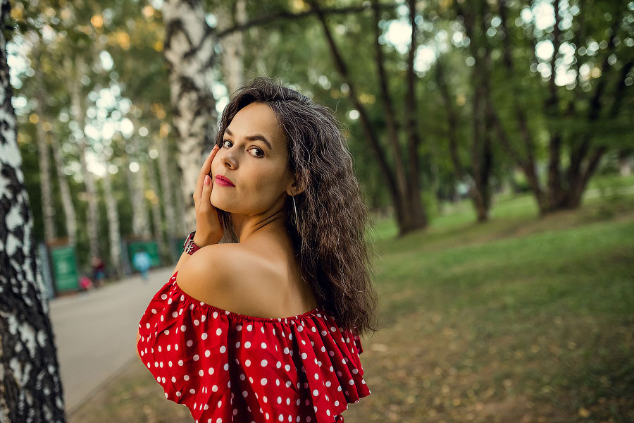 В сквере Миндовского. Семейный фотограф в Перми Ольга Гилева. Выпускные альбомы