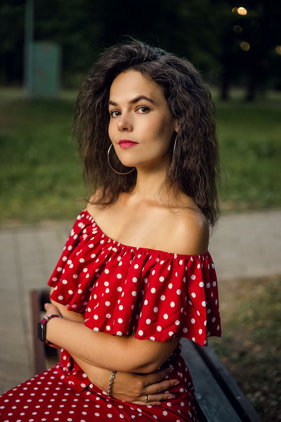 В сквере Миндовского. Семейный фотограф в Перми Ольга Гилева. Выпускные альбомы