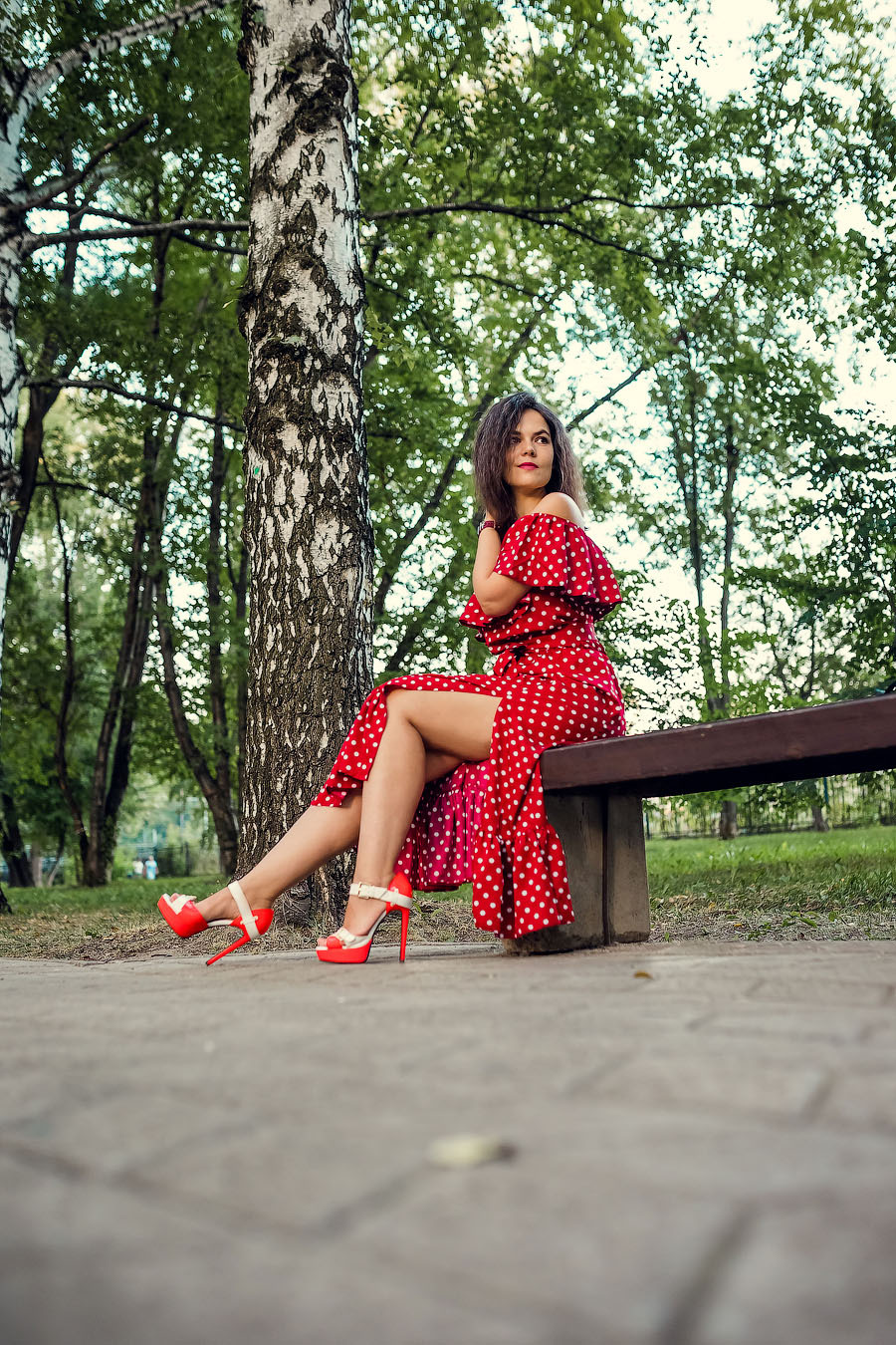 В сквере Миндовского. Семейный фотограф в Перми Ольга Гилева. Выпускные альбомы