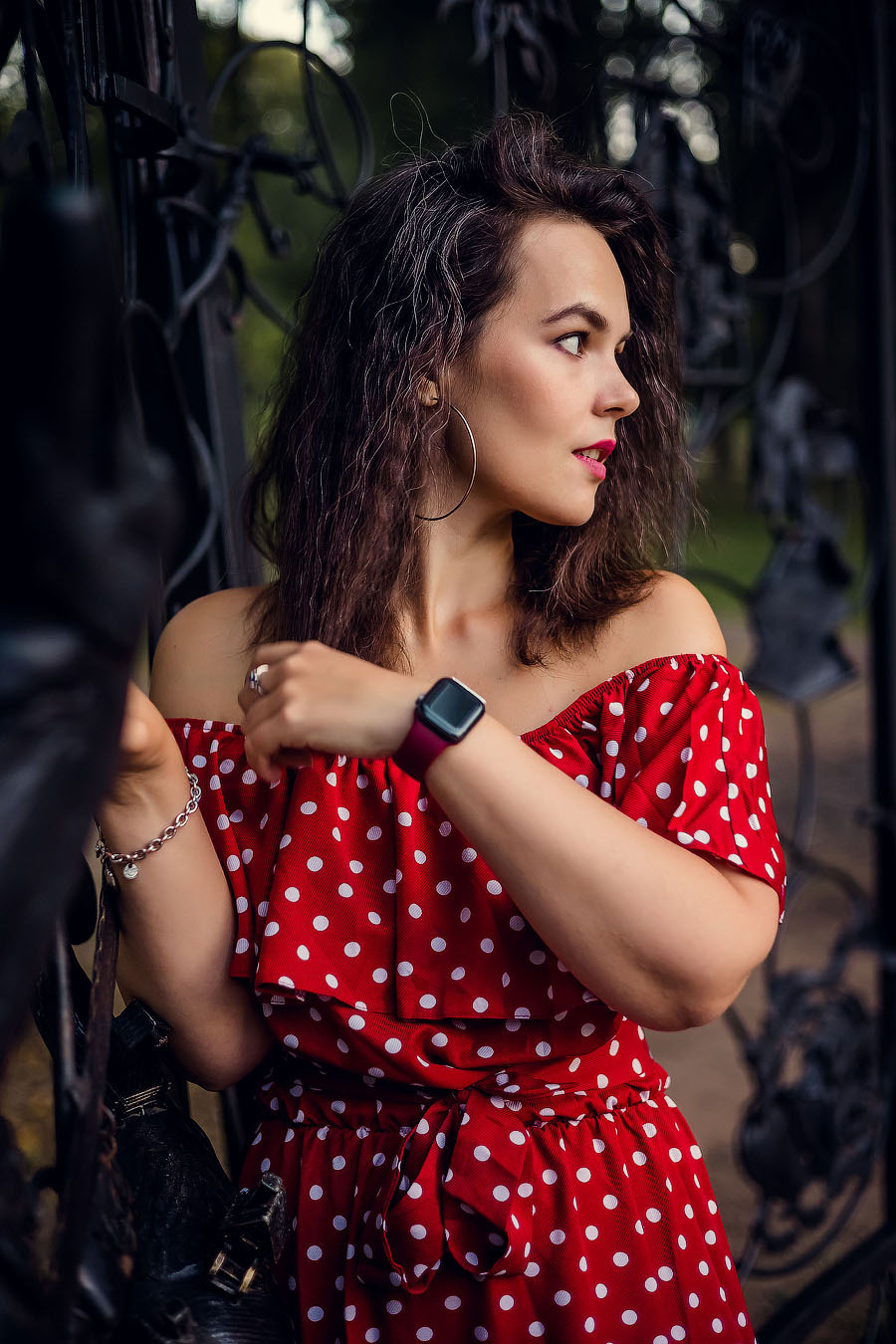 В сквере Миндовского. Семейный фотограф в Перми Ольга Гилева. Выпускные альбомы