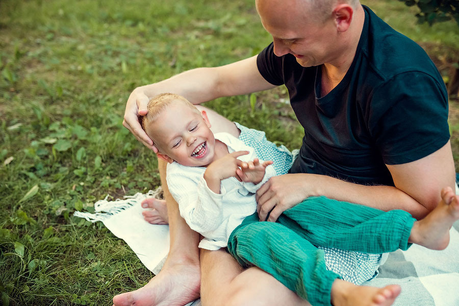 В сквере Миндовского. Семейный фотограф в Перми Ольга Гилева. Выпускные альбомы