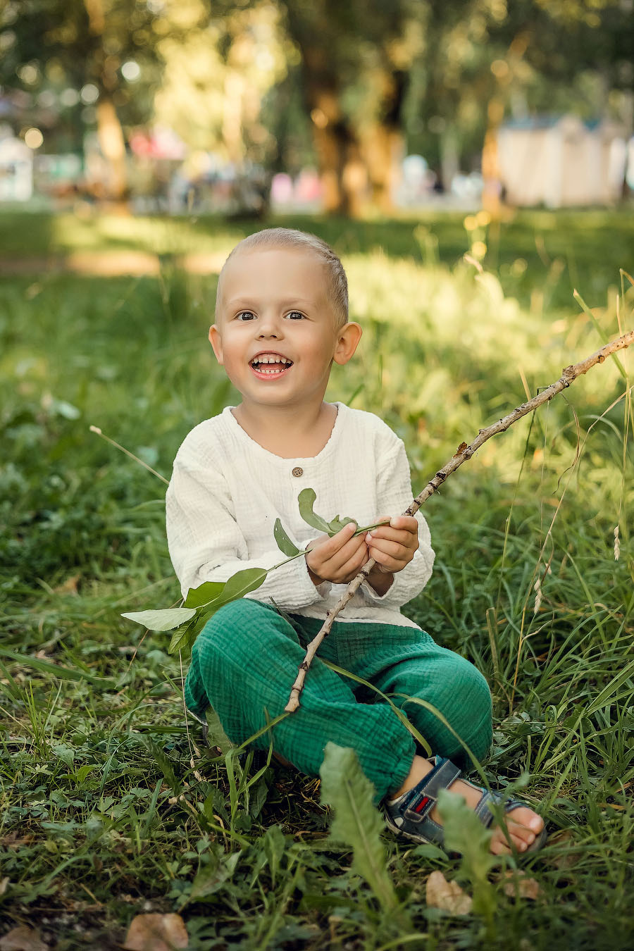 В сквере Миндовского. Семейный фотограф в Перми Ольга Гилева. Выпускные альбомы