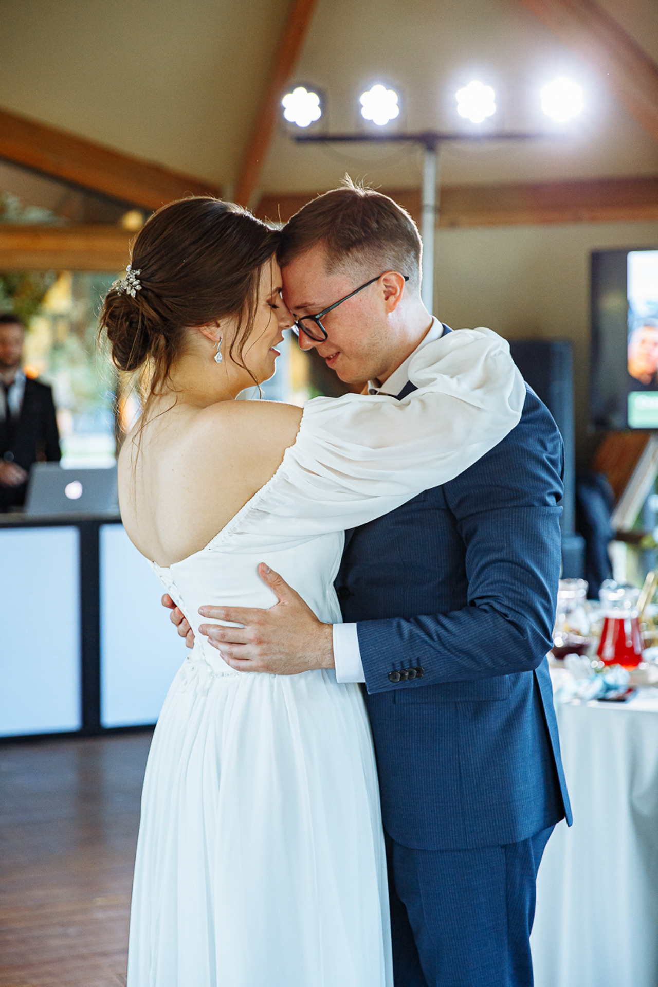 Свадебная фотосессия в Артилэнде. Свадебный фотограф Балашиха. Свадебный фотограф Москва и МО Сергей Киржаев