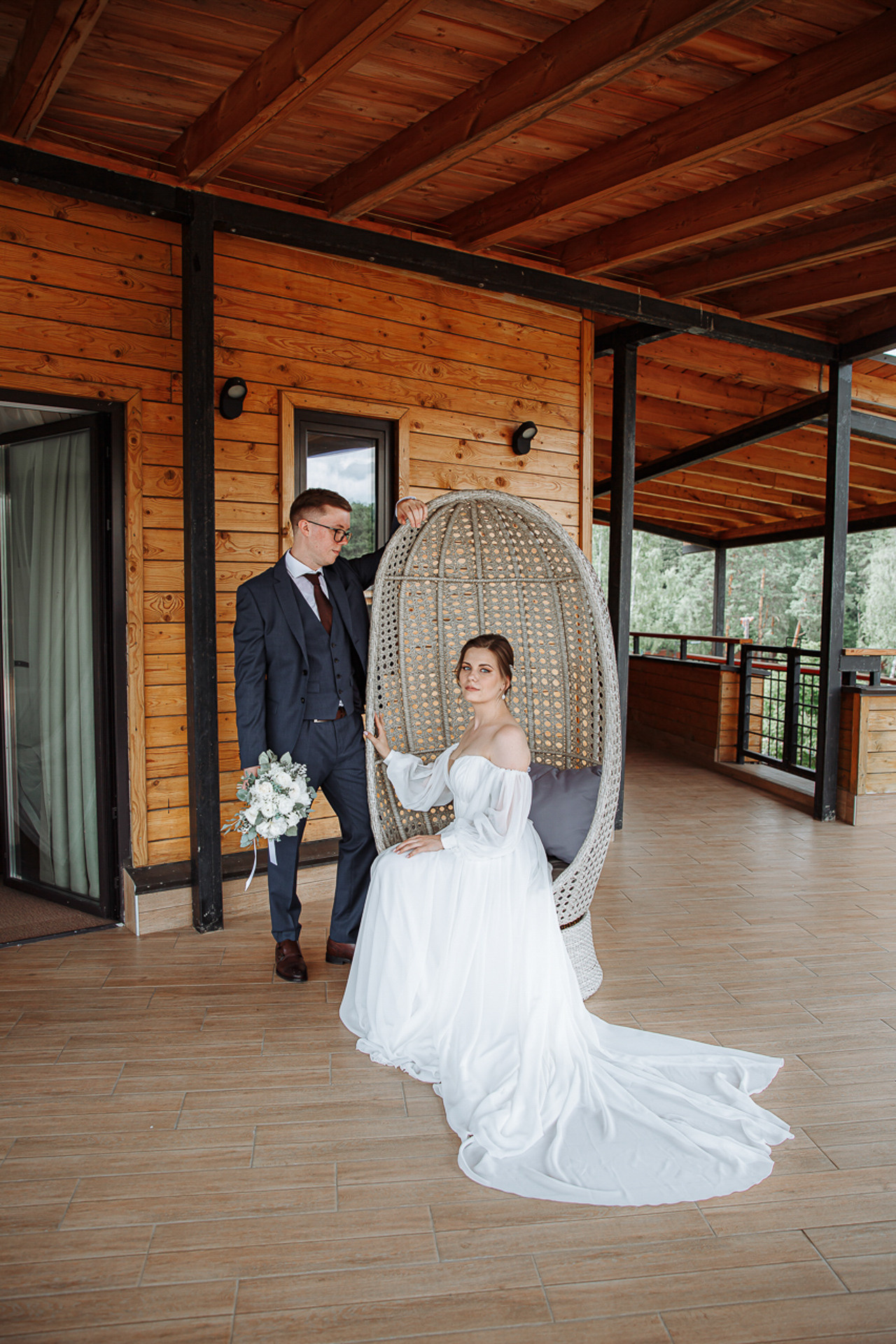 Свадебная фотосессия в Артилэнде. Свадебный фотограф Балашиха. Свадебный фотограф Москва и МО Сергей Киржаев