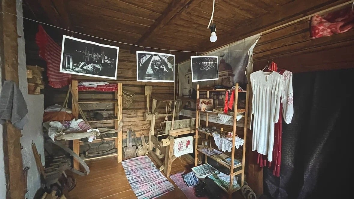 Участие в выставке-перфомансе «Русское бессознательное», Калужская область. Фотограф Наталия Шляпина в Ростове-на-Дону