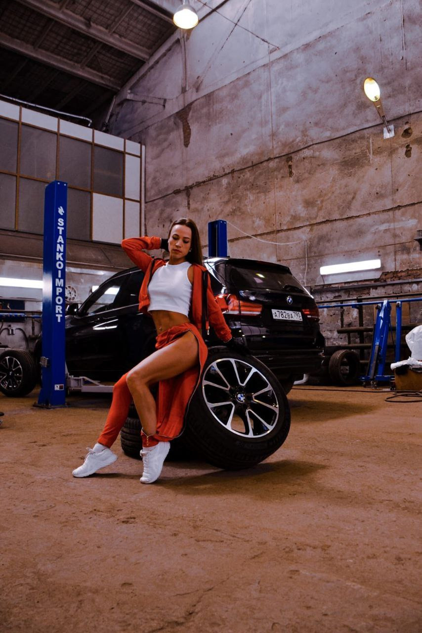 Наташа и BMW. Детский и семейный фотограф г. Бронницы Ольга Антонова