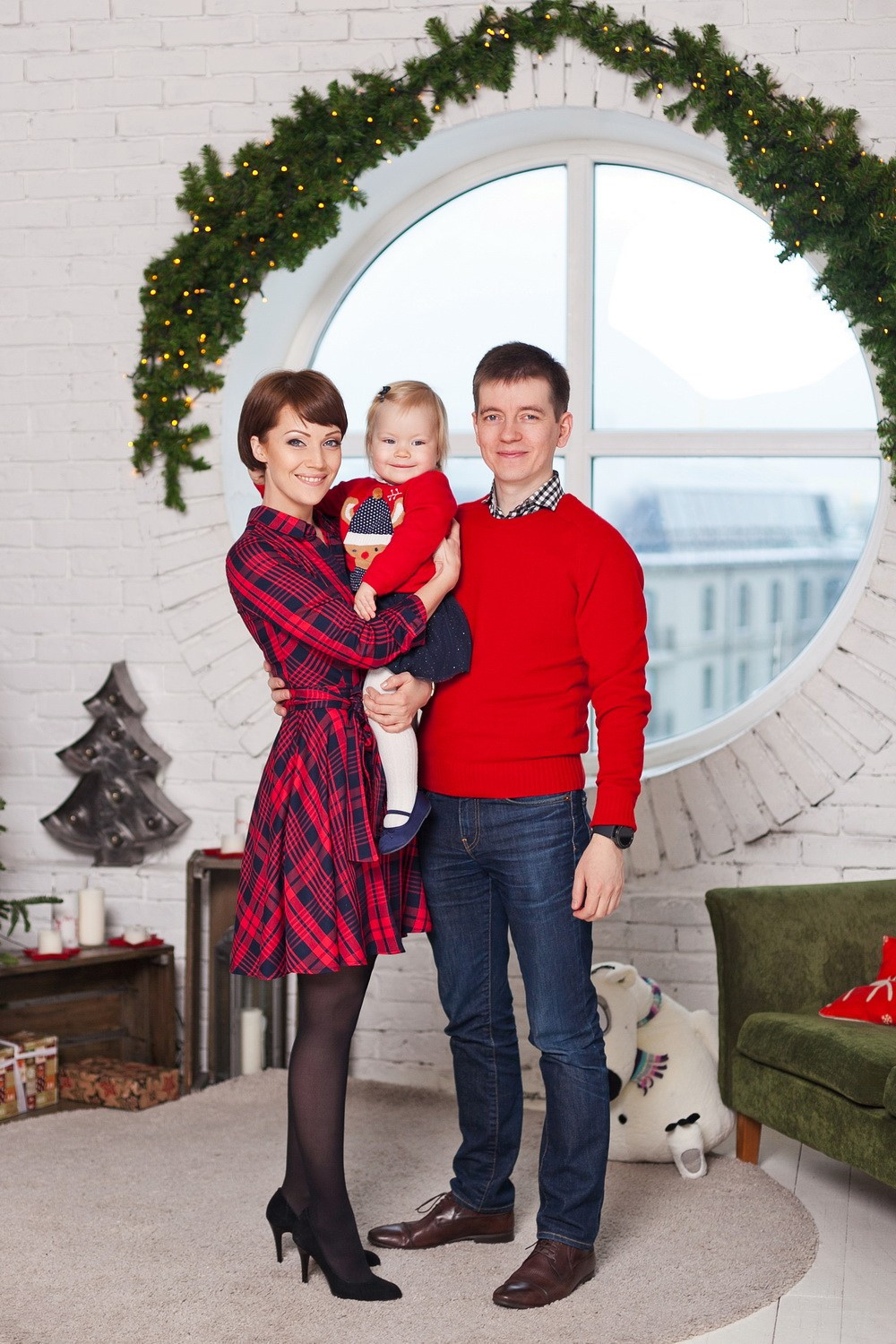 Семейная фотосессия на новый год. Фотограф крещение венчание в Петербурге! Помогает подобрать храм и посоветовал душевного батюшку в СПб