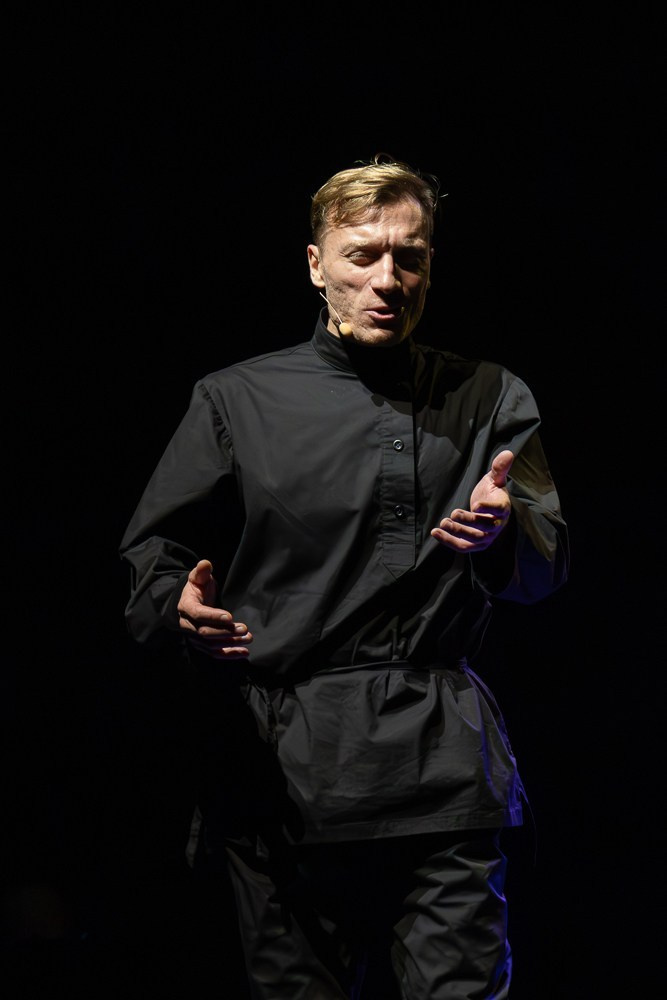 Репортаж с премьеры спектакля «Я, бабушка, Илико и Илларион» в Музыкальном театре «Градский Холл»